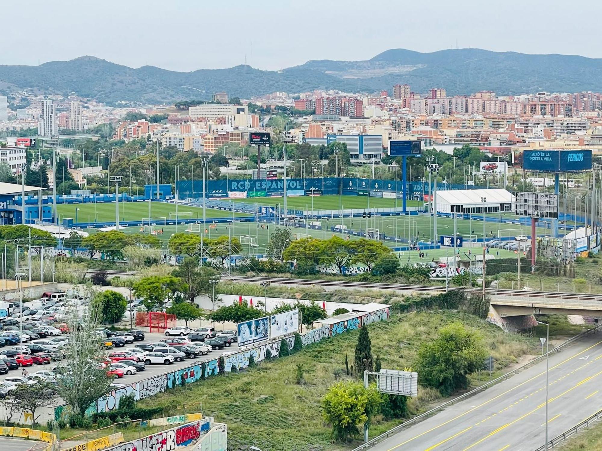 Апартаменти Barca 1 Сан-Адріа-де-Бесос Екстер'єр фото